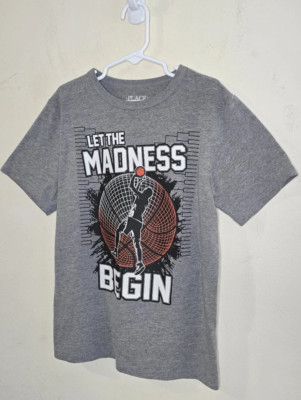 The Children's Place Boys T Shirt M 7/8 Gray Basketball Graphic Tee Orange Sport